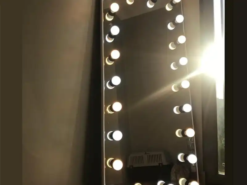 کاربرد آینه چراغدار