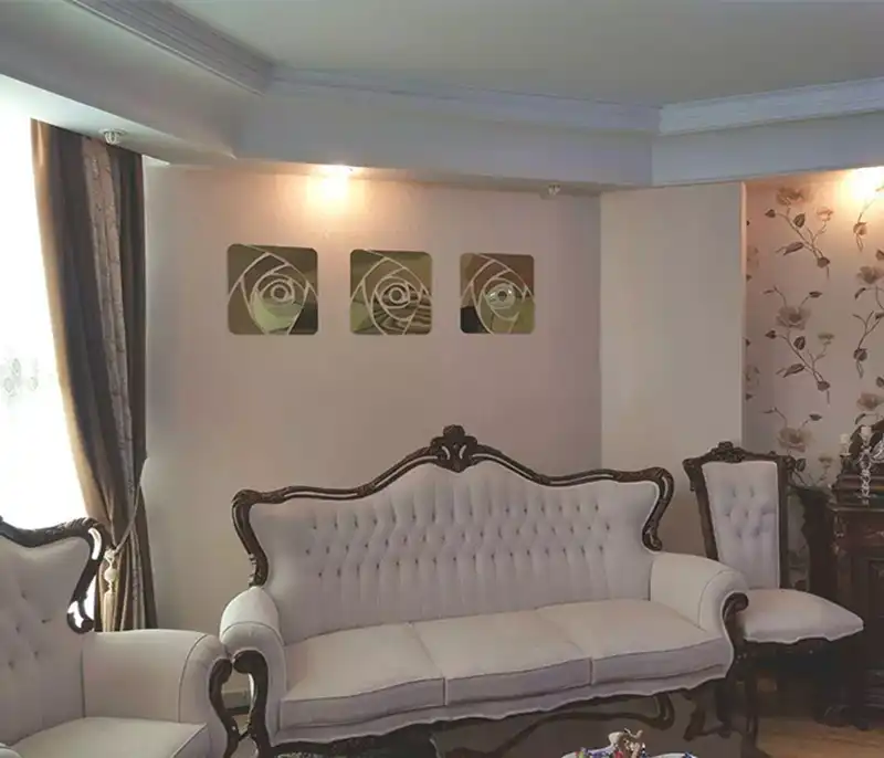 تفاوت آینه دکوراتیو پلکسی گلاس و آینه شیشه‌ای